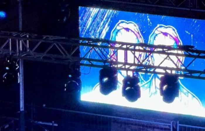 Plus de 5 mille à Tolentino (Photo/Vidéo) Avec DJ Fargetta à la console c’est la nuit des meilleures années