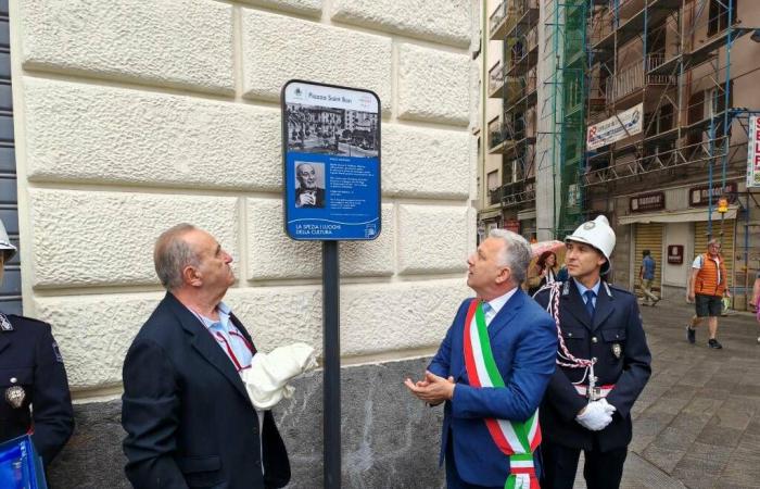 La plaque dédiée au poète Giovanni Giudici a été dévoilée sur la Piazza Saint Bon