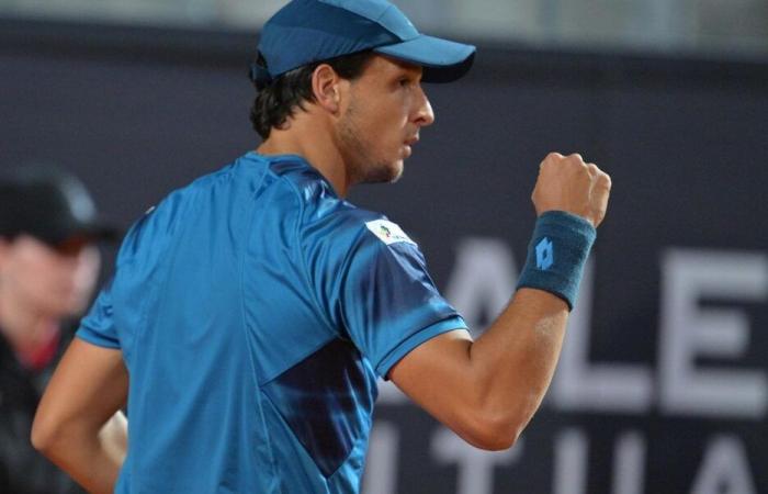 ATP Majorque 2024, première joie sur gazon pour Darderi. L’Espagnol Martinez battu en deux sets