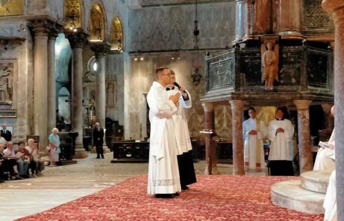 Diocèse : Venise, Don Giacomo Ridolfi a été ordonné prêtre samedi. Monseigneur Moraglia, “l’annonce a à cœur l’homme concret dans la transcendance du Christ”
