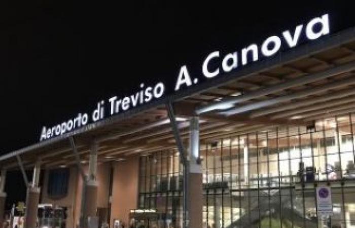 Aéroport de Trévise : 1 310 passagers « fantômes » découverts sur des vols de taxi aérien