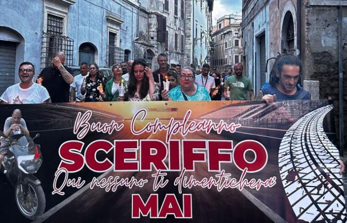 TIVOLI – “Ciao Sceriffo”, procession aux flambeaux à la mémoire d’Alessandro Castellaccio