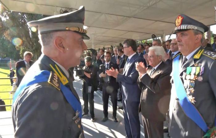 Mention solennelle du Président Mattarella à la Guardia di Finanza de Rimini