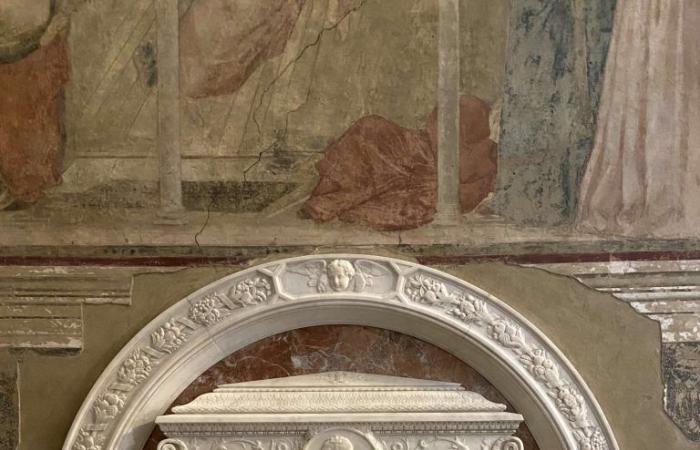 Florence, fin de la restauration du monument Vincenzo Peruzzi à Santa Croce