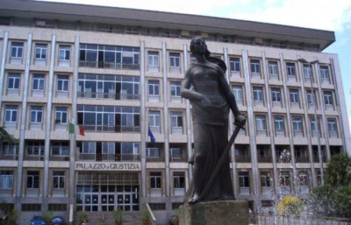 Le Tribunal de Bari sur l’irrecevabilité des consultants techniques “juristes” désignés dans le but d’exprimer des appréciations de nature purement juridique