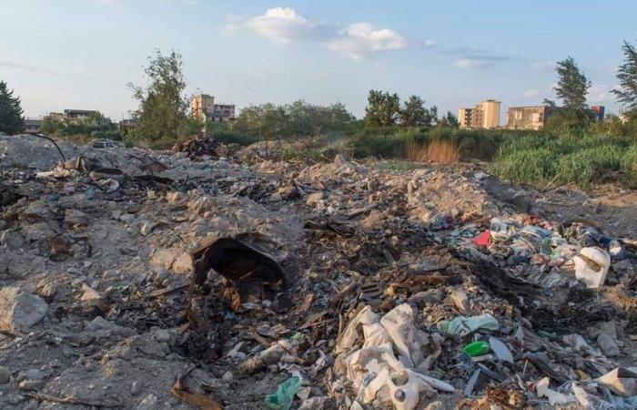 Incendie au camp rom de Giugliano : intervention de l’ARPAC et premières évaluations