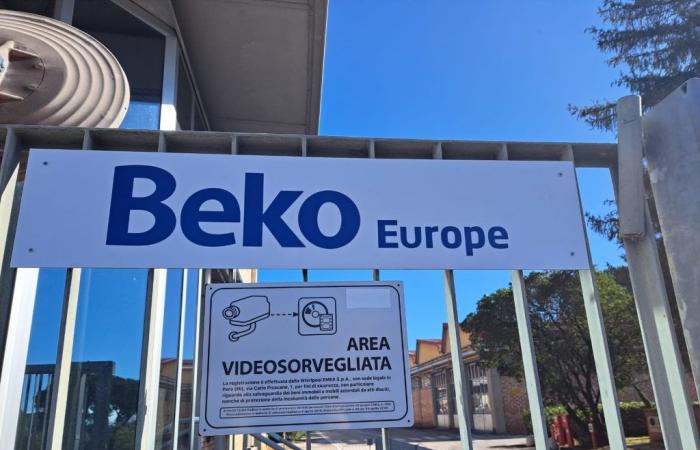 Beko, Capitani : « Engagement pour protéger les travailleurs et le site de production de Sienne »