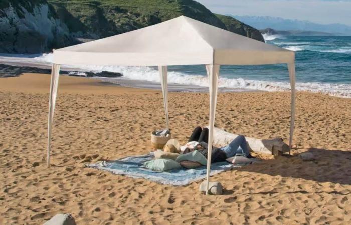Decathlon baisse le prix de cette tente de plage pliante la plus vendue, désormais super remise