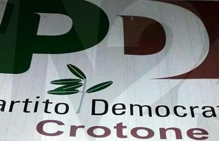 « Occhiuto abandonne les ouvriers de Crotone »