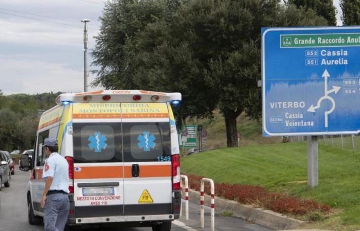 Décédé dans un accident à Anzio près de Rome sur l’Ardeatina après être tombé malade en conduisant : collision contre un mur