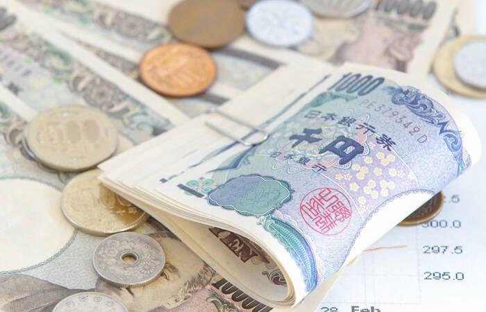 Prévisions dollar-yen : le taux de change chute en dessous de 160,60 après un sommet de 38 ans
