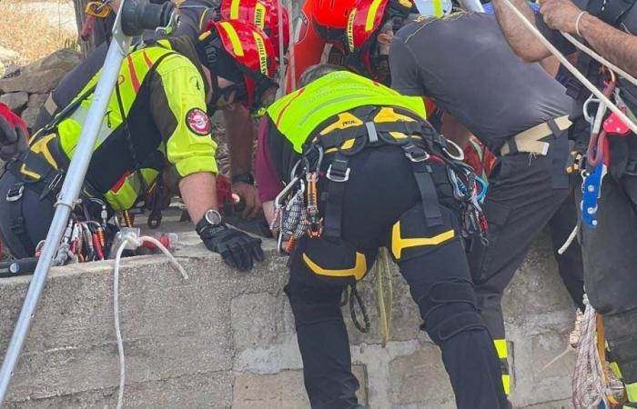 Un garçon de 10 ans tombé dans un puits à Palazzolo Acreide est décédé, accompagné d’une femme