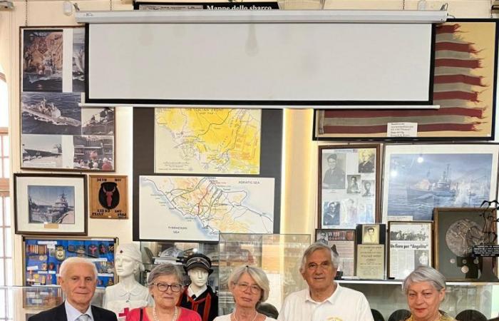 Le Rotary Club de Rome fait don d’un journal historique au Musée du Débarquement d’Anzio