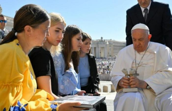Mères et épouses de prisonniers ukrainiens du Pape « Qu’ils nous reviennent de Russie »
