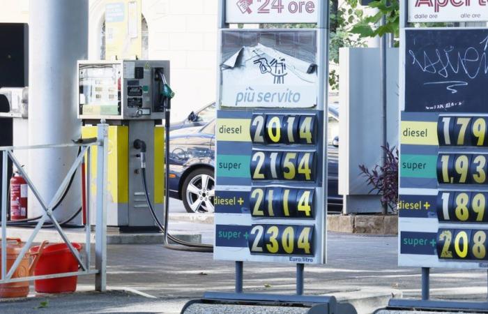 «Plus de 2,20 euros le litre sur autoroute». Toutes les augmentations de prix