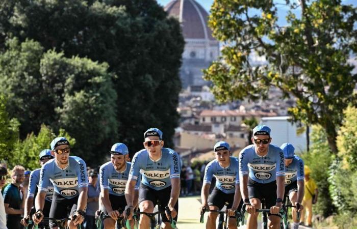 Tour de France, le maillot du couple Arkea : un hommage aux légendes italiennes qui ont gagné sur les vélos Bianchi