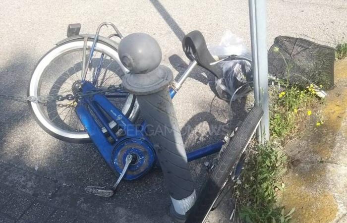Osio Sotto, accident de moto et de vélo : un homme de 80 ans décède
