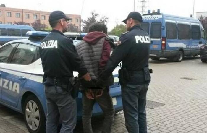 Albano, 45 ans, arrêté par la police dans un hôtel de via del Mare et incarcéré à Velletri