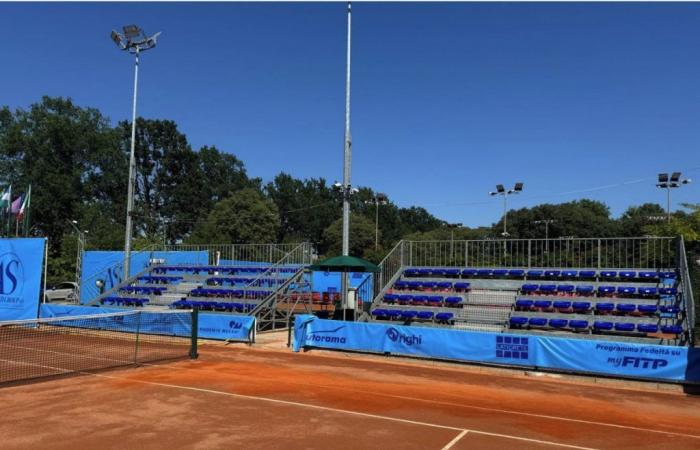 Casinalbo se prépare pour un grand tennis : le Modena Challenger ATP 75 à partir du 30 juin Nouvelle tribune et oeil de faucon. Wild card pour Jacopo Berrettini