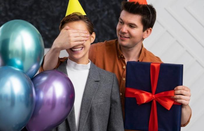 Quel cadeau offrir à son fils ou sa fille à ses 18 ans ? Les plus populaires parmi les idées originales et traditionnelles