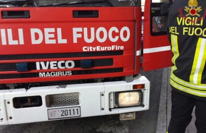 Incendies de voitures dans la nuit, peur dans via Imperatore Federico et à Carini – BlogSicilia