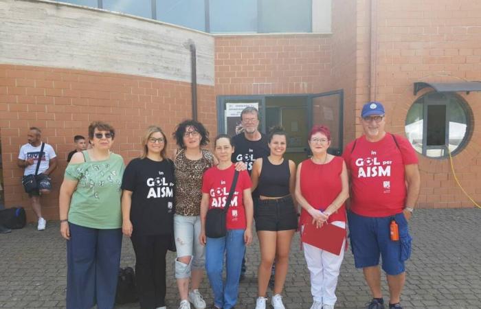 Velletri, en cours sur la place PalaBandinelli « In Gol pour l’AISM », entre sport et solidarité