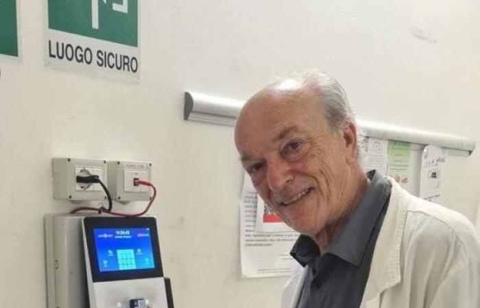 Lucca, le directeur de l’ophtalmologie Fausto Trivella prend sa retraite