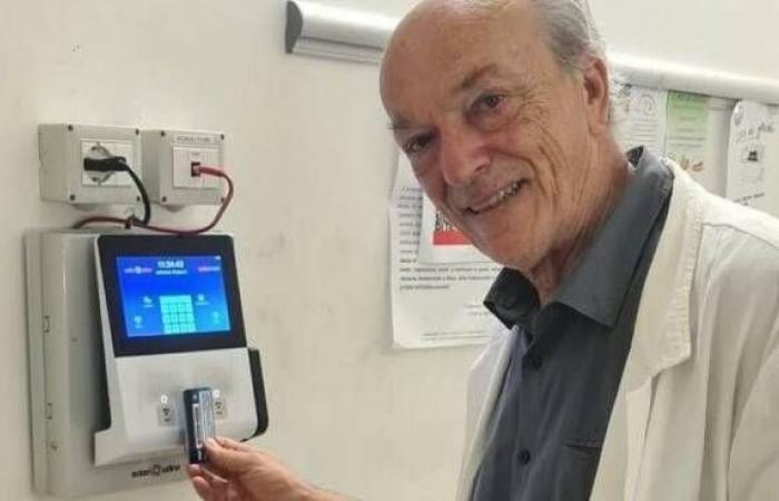San Luca, le directeur de l’ophtalmologie Fausto Trivella prend sa retraite