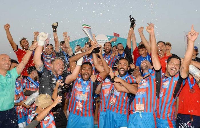 CATANIA SPORT : Beach Soccer, Coupe d’Italie avec le Catania FC remportant le derby