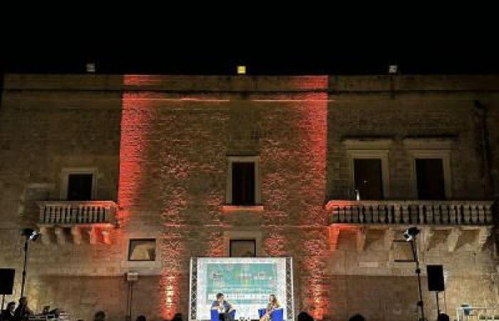 À GALLIPOLI présentation de la XIVe édition du FESTIVAL DU LIVRE SALENTO, à partir du 5 juillet dans 12 communes de la province de Lecce – PugliaLive – Journal d’information en ligne