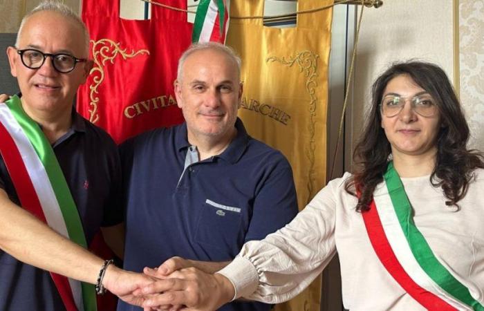 Deux Civitanovas pour le prix d’une « Fraternité » : pacte entre maires au Palais Sforza – Picchio News