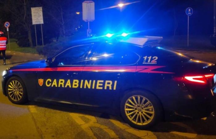 San Vittore Olona, ​​vol nocturne de 2 mille euros dans un magasin de chaussures : un jeune de 17 ans arrêté