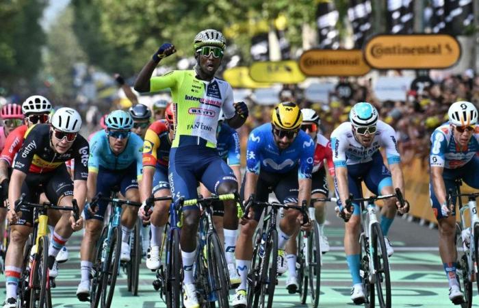 Girmay gagne à Turin, c’est la première fois que l’Érythrée participe au Tour de France. Carapaz nouveau maillot jaune