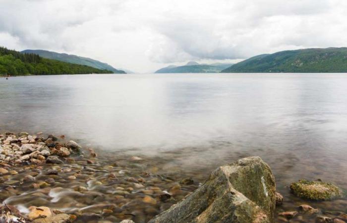 Mais que se trouve ici le Loch Ness, le plus beau lac d’Europe : il a inspiré de nombreux films célèbres | Les Frioulans l’admirent avec des jumelles