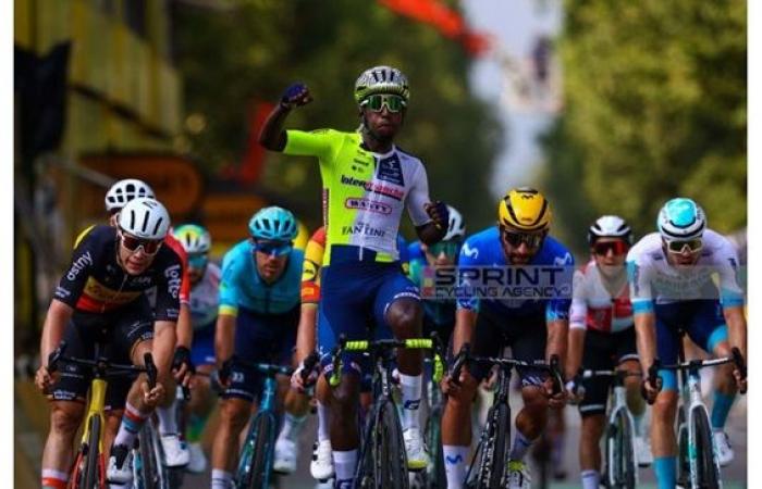 L’Érythréen Biniam Girmay remporte l’étape turinoise du Tour de France au sprint