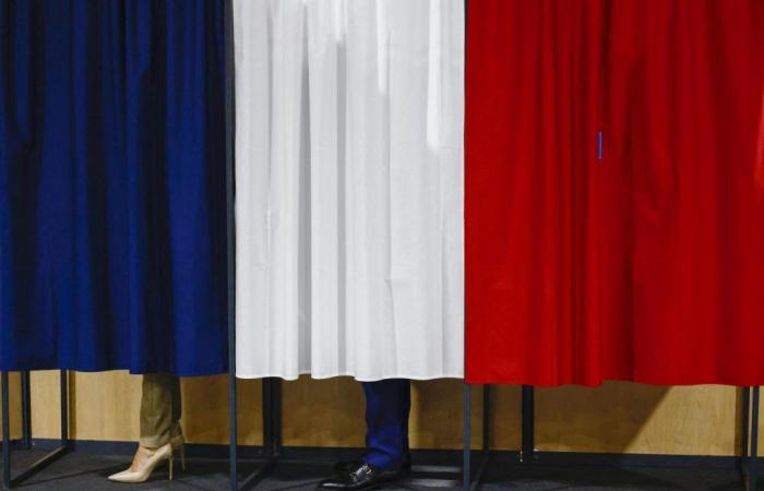 France, au lendemain du vote les démarches de Le Pen, Mélenchon et Macron sont attendues