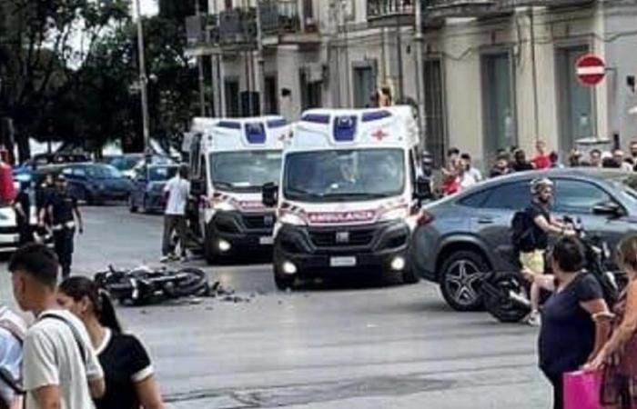 Salerne, accident sur le Corso Garibaldi : des scooters éjectés de la selle