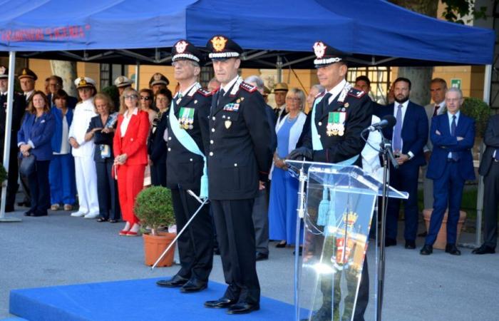 Changement de commandement des carabiniers ligures