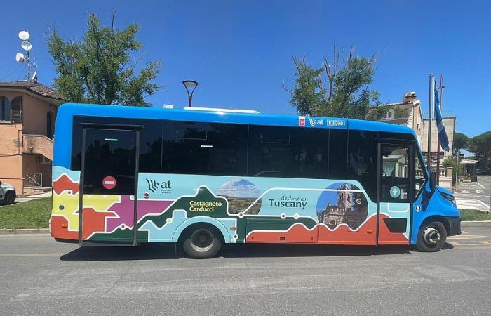 Bus en été pour promouvoir la durabilité