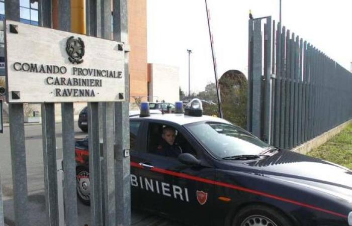 Ravenne. Médicaments volés dans l’entrepôt et revendus, la police arrête l’employé de l’entrepôt. VIDÉO