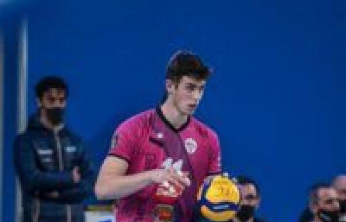 Mercato Volleyball – Après 3 saisons Matteo Bellia revient au noir et fuchsia – iVolley Magazine
