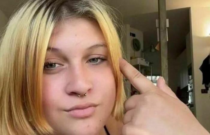 Camilla Suozzi, la jeune fille disparue de 14 ans, appelle son père en direct sur Pomeriggio 5 : «Maintenant, elle est dans le train»