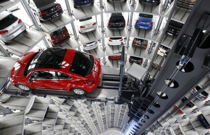 Assurance automobile, l’inflation fait monter les prix : hausses de 4,3% en 2023. Ils s’inquiètent des dégâts causés par les catastrophes climatiques