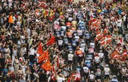 Passion du cyclisme, à Forte di Bard les plus belles images de photographes professionnels