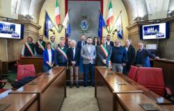Brescia: Palazzo Loggia, la rencontre dans la salle du conseil avec l’adjoint au maire de Marioupol