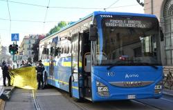 Accident via Sacchi à Turin, un homme tué par un bus