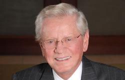 Michael ‘Mike’ Falcone ’57, administrateur à vie — Actualités de l’Université de Syracuse