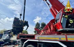 Plaisance, un camion plein d’acide heurte une voiture : un chauffeur de camion de Pavie décède, 7 personnes en état d’ébriété