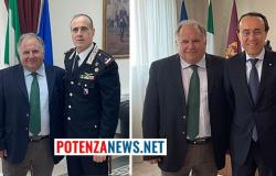 Le Président du Tribunal Militaire de Naples arrive à Potenza, accueilli par le Commandant de la Légion des Carabiniers “Basilicata”. Les détails