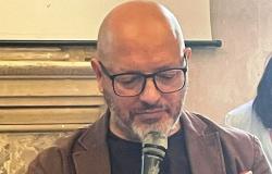Le poète livournois Marco Corbi à la Foire du livre de Turin